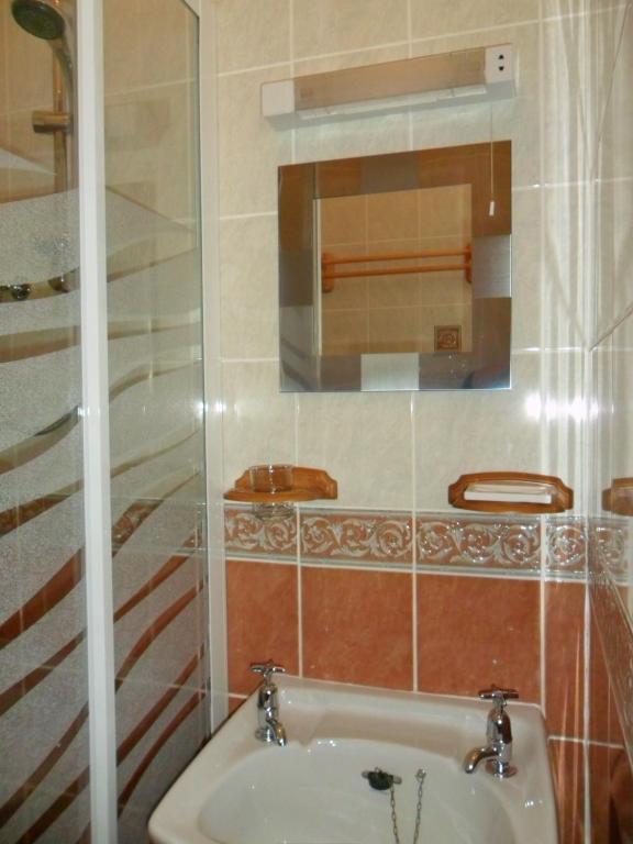 מלון טורקוואי Exton House חדר תמונה