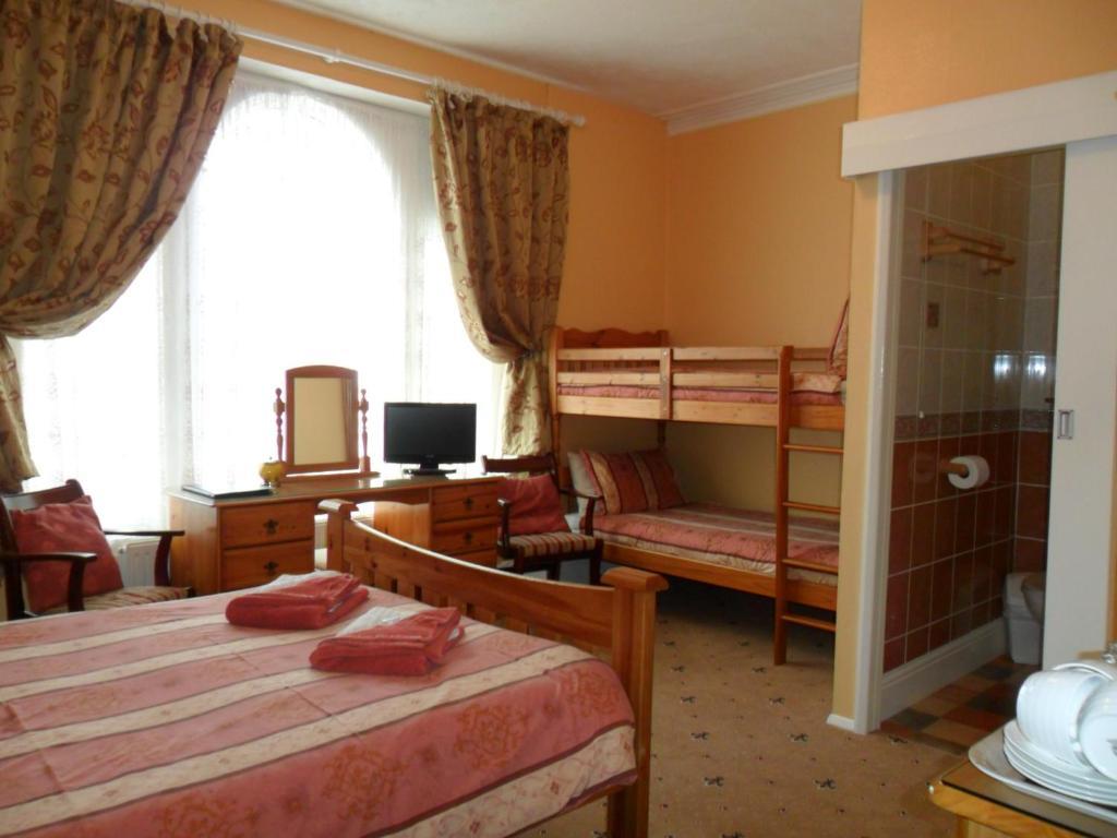מלון טורקוואי Exton House חדר תמונה